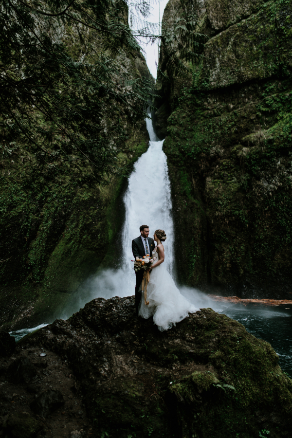 Columbia River Gorge Elopement, OR
