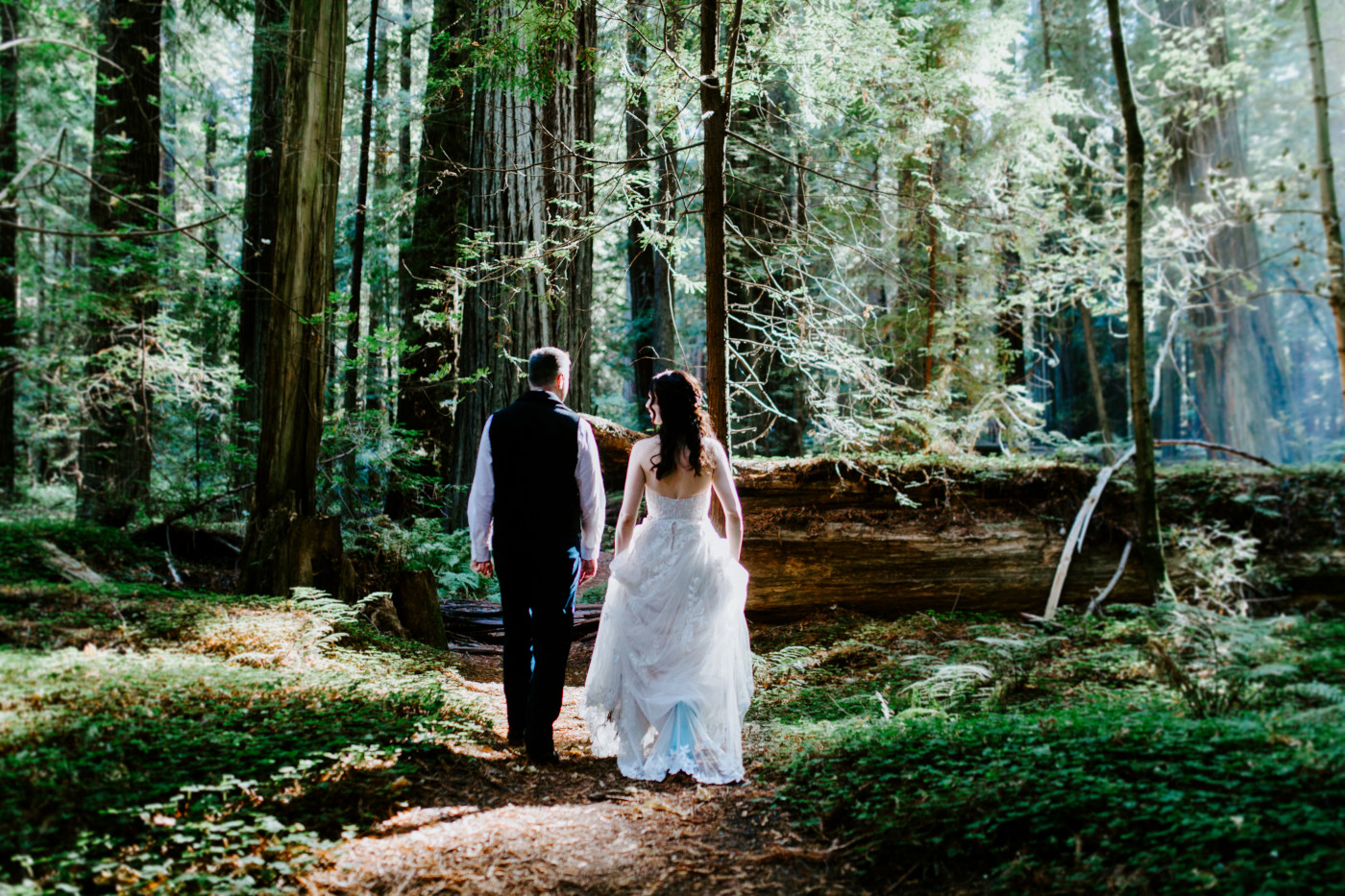 Tim and Hannah walk together.