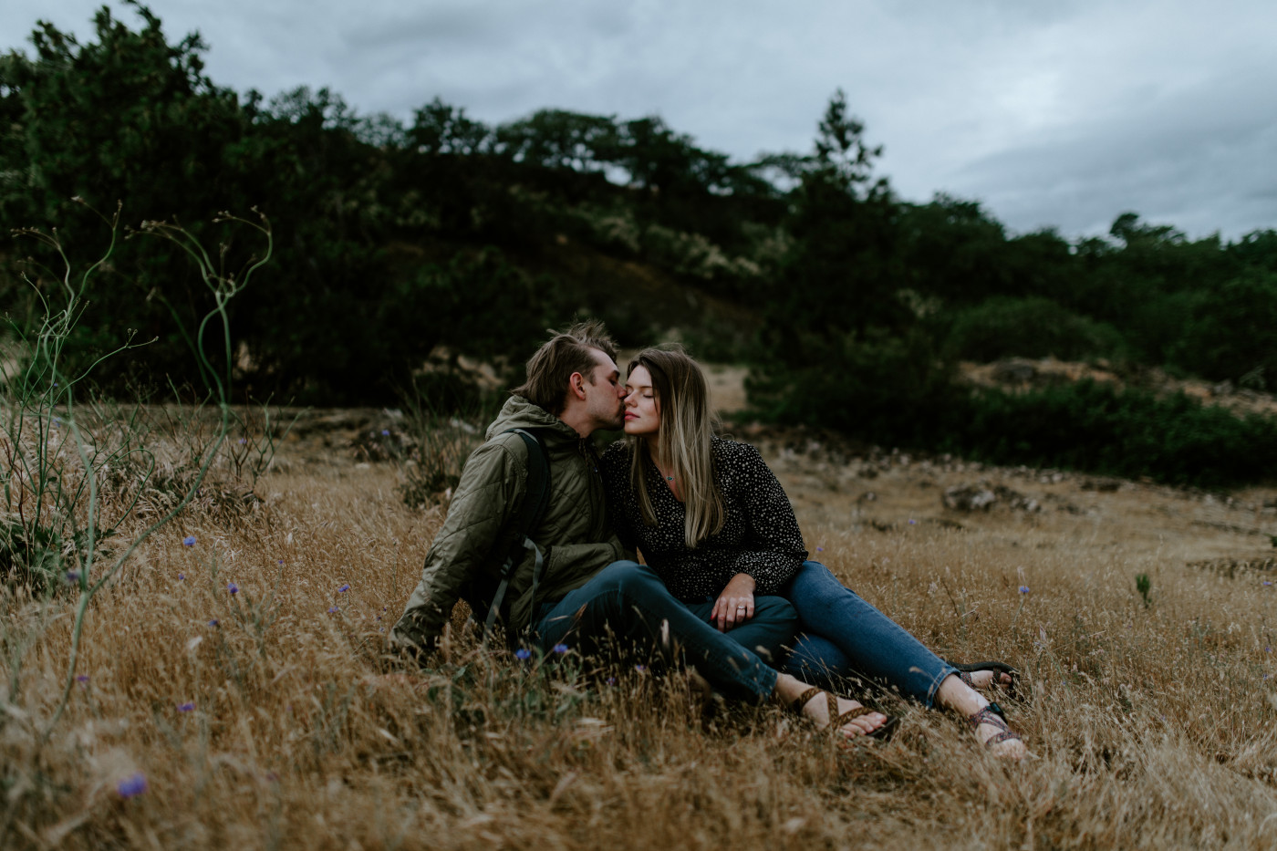 Emily and Greyson kiss. Elopement photography at Rowena Crest by Sienna Plus Josh.