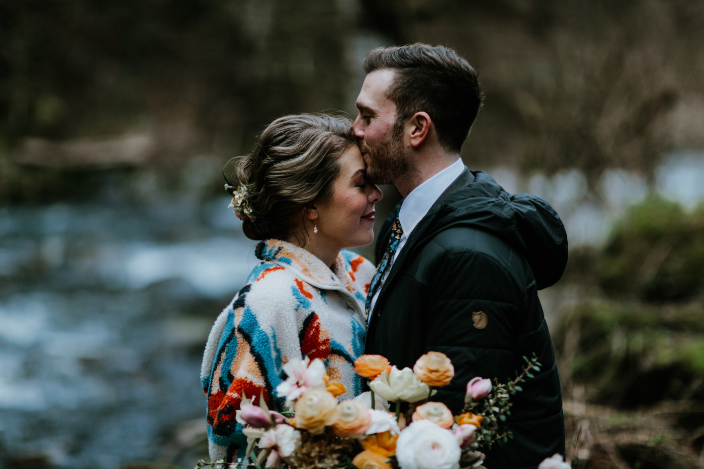 Lennie kisses Allison on the forehead. Elopement photography at Columbia River Gorge by Sienna Plus Josh.