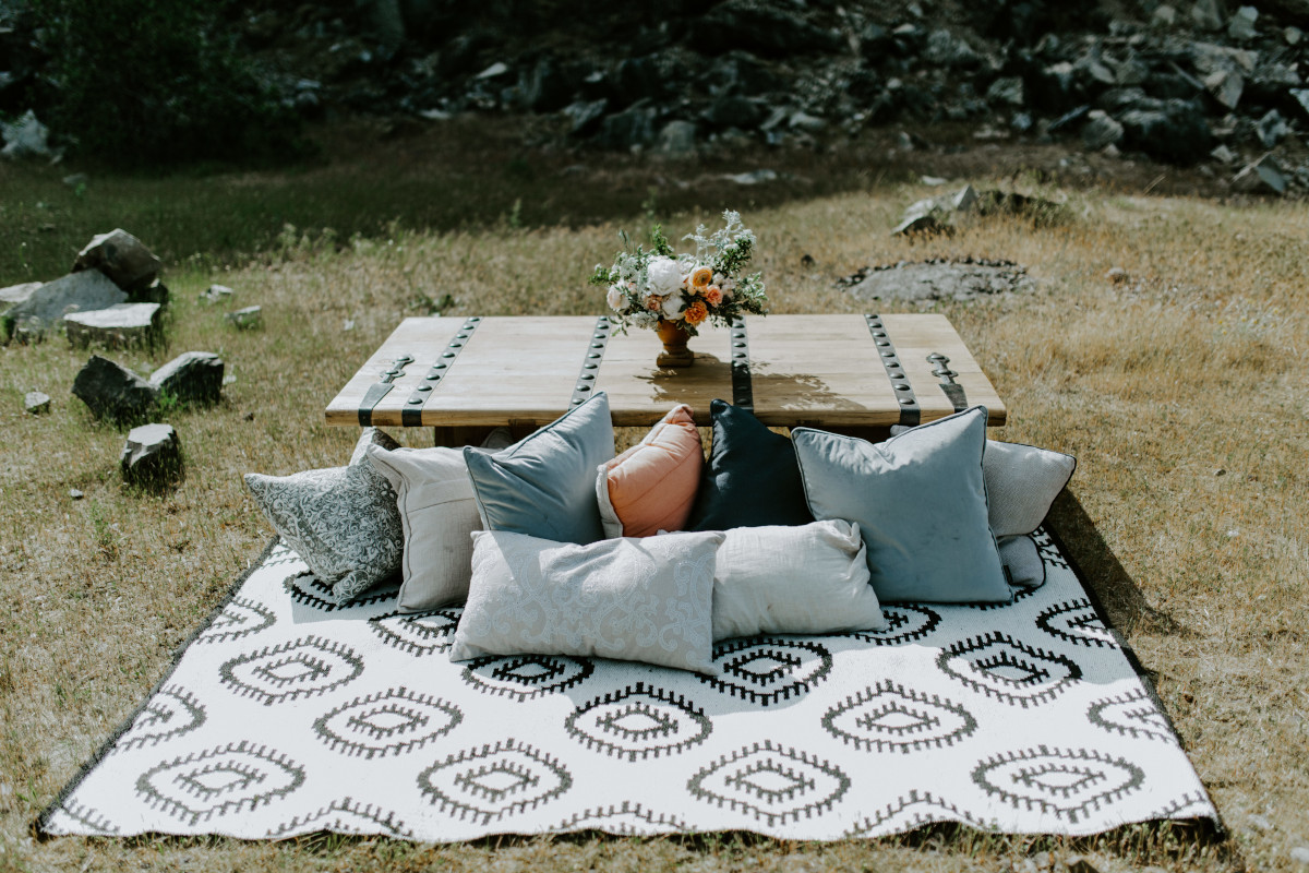 The picnic/relaxing area for Harper and Trevor at Cascade Locks. Elopement photography in Portland Oregon by Sienna Plus Josh.