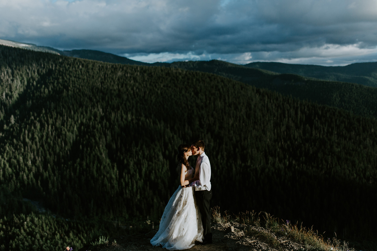 Ryan and Moira hug. Adventure elopement wedding shoot by Sienna Plus Josh.