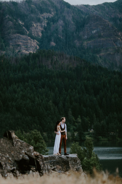 Cascade Locks engagement in Oregon